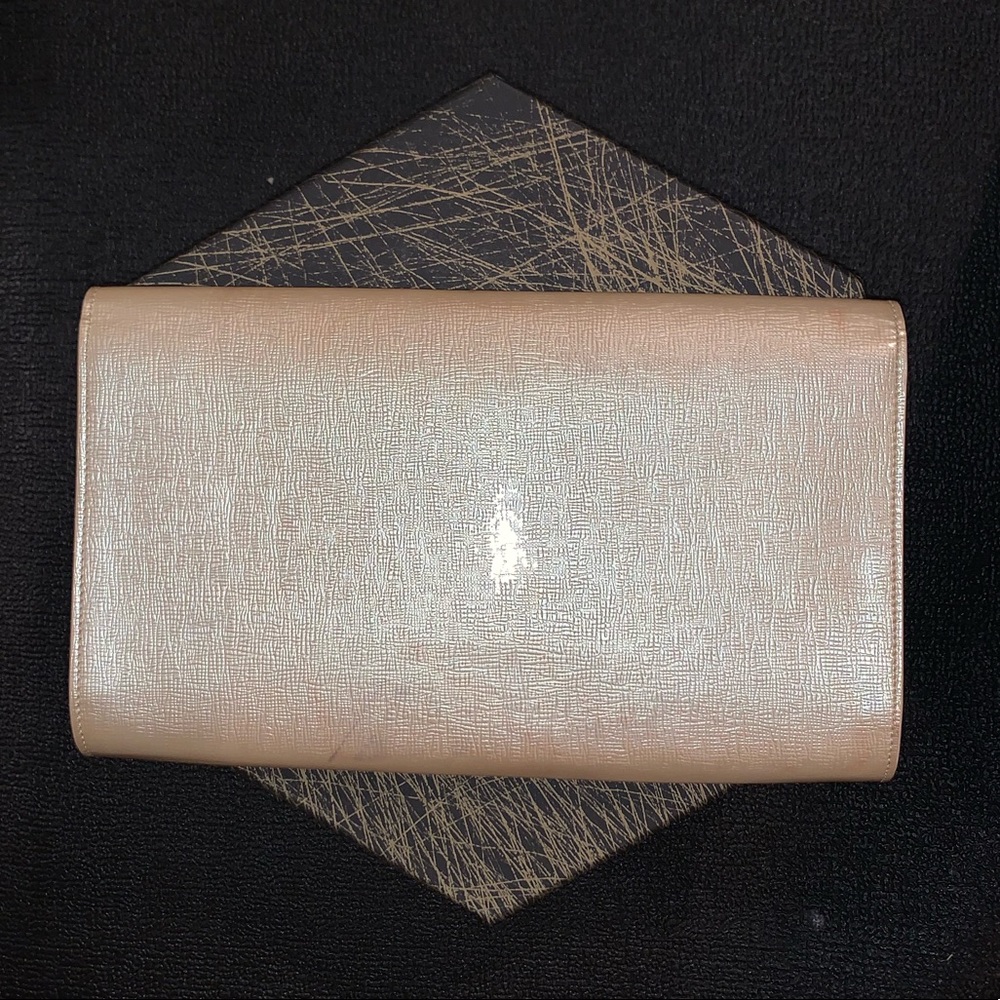 YSL large Champagne Gold Belle De Jour Clutch - Picture 4 of 5